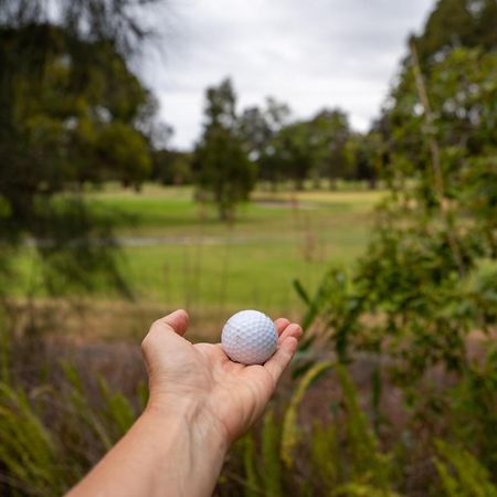 Golf Place Inn Wollongong Primbee Zewnętrze zdjęcie