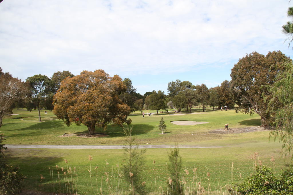 Golf Place Inn Wollongong Primbee Zewnętrze zdjęcie